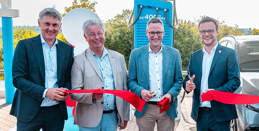 TotalEnergies Luxembourg inaugure un premier site de recharge rapide pour véhicules électriques, une avancée majeure pour la mobilité électrique dans la région