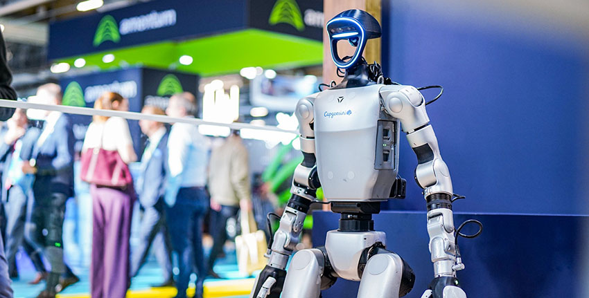 Capgemini et Orano déploient le premier robot humanoïde intelligent dans le secteur du nucléaire Capgemini et Orano déploient le premier robot humanoïde intelligent dans le secteur du nucléaire