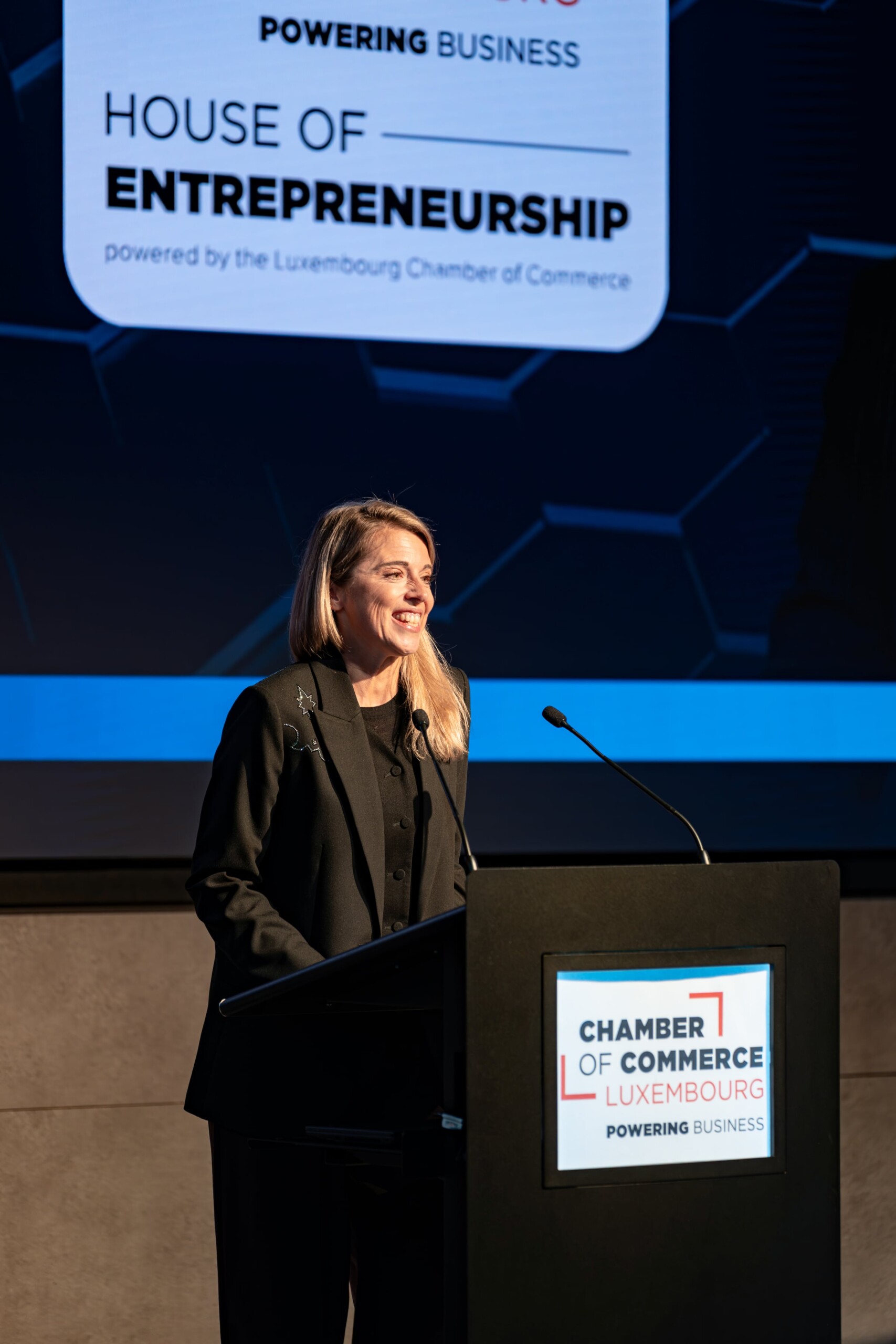 Dans son discours d’ouverture, Stéphanie Damgé, directrice House of Entrepreneurship a souligné que le Luxembourg avait un investissement en capital par habitant supérieur à celui de la France, de l'Allemagne et des Pays-Bas (crédit: Matthieu Priacel / Primatt Photography)