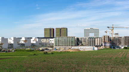 Préservation des sols et constructions neuves : y a‑t‑il nécessairement collision ?