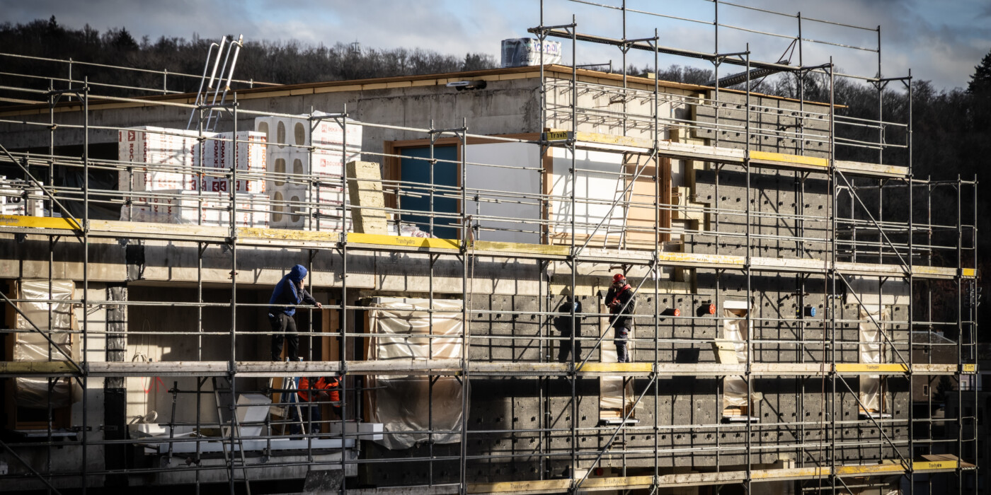 Un bâtiment en construction au Luxembourg