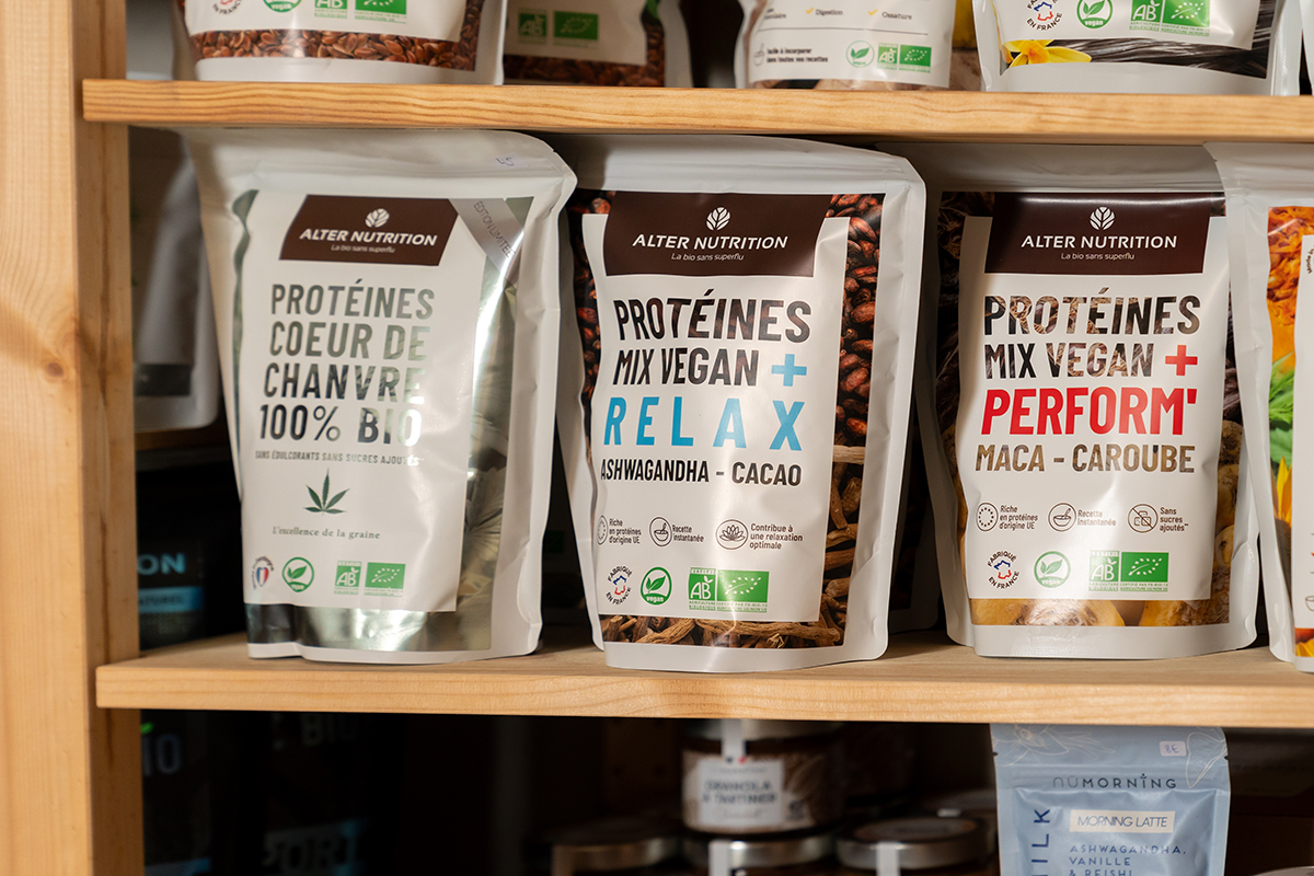 La gamme alimentaire comprend des boissons prisées du secteur Horeca et quelques références aussi bonnes pour la santé que pour le plaisir (crédit Emmanuel Claude, Focalize)