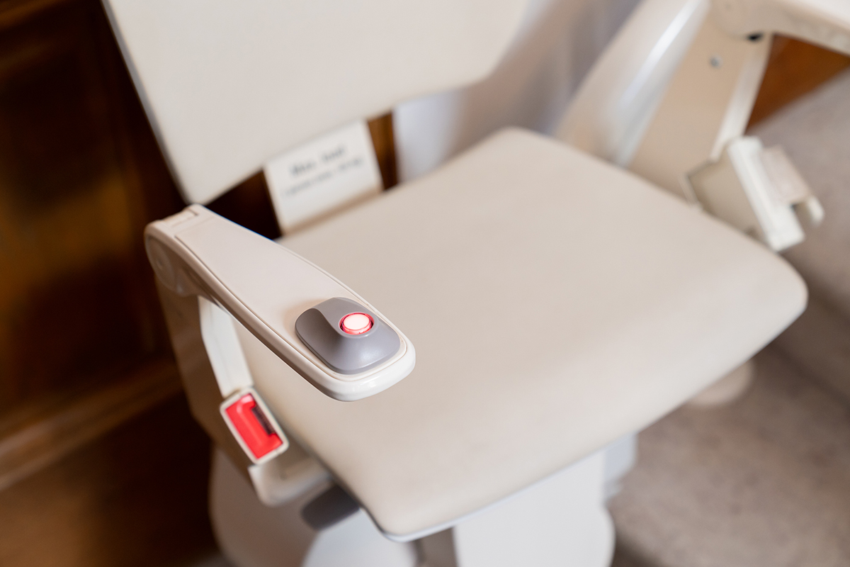 De plus en plus de personnes en perte d’autonomie souhaitent rester dans leur foyer plutôt que d’aller en maison de retraite ou de soins, et MPG fait partie des différentes options disponibles pour améliorer leur mobilité à domicile (crédit Emmanuel Claude / Focalize)