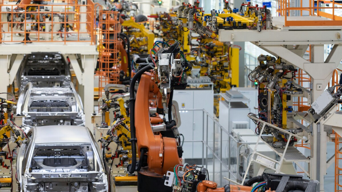 Automobile : l’Union européenne ajuste le cap