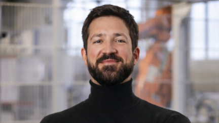 Antoine Welter a un parcours marqué par l’international et un fort attrait pour les sujets au carrefour de la technologie et de l’écologie. En 2021, il
fonde la startup Circu-li-ion, rebaptisée R3Robotics en 2026, qui compte aujourd’hui plus de 50 salariés et connait une croissance plus que remarquable de 200 à 300 % par an. (crédit : R3Robotics)
Antoine welter, fondateur et CEO d'R3Robotics