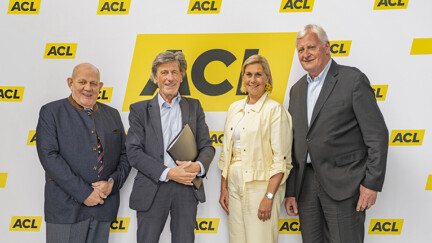 De gauche à droite : Romain Gantrel, Vice-Président de l’ACL ; Yves Wagner, Président de l’ACL ; Miriam Eisenmenger, CEO de l’ACL ; Ed Goedert, Vice-Président de l’ACL. 4 personnes debout