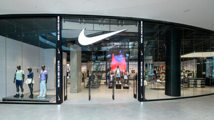Devanture de magasin de sport