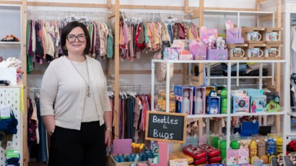 Isabelle Mertes dans son magasin Beetles and bugs de Niederanven.