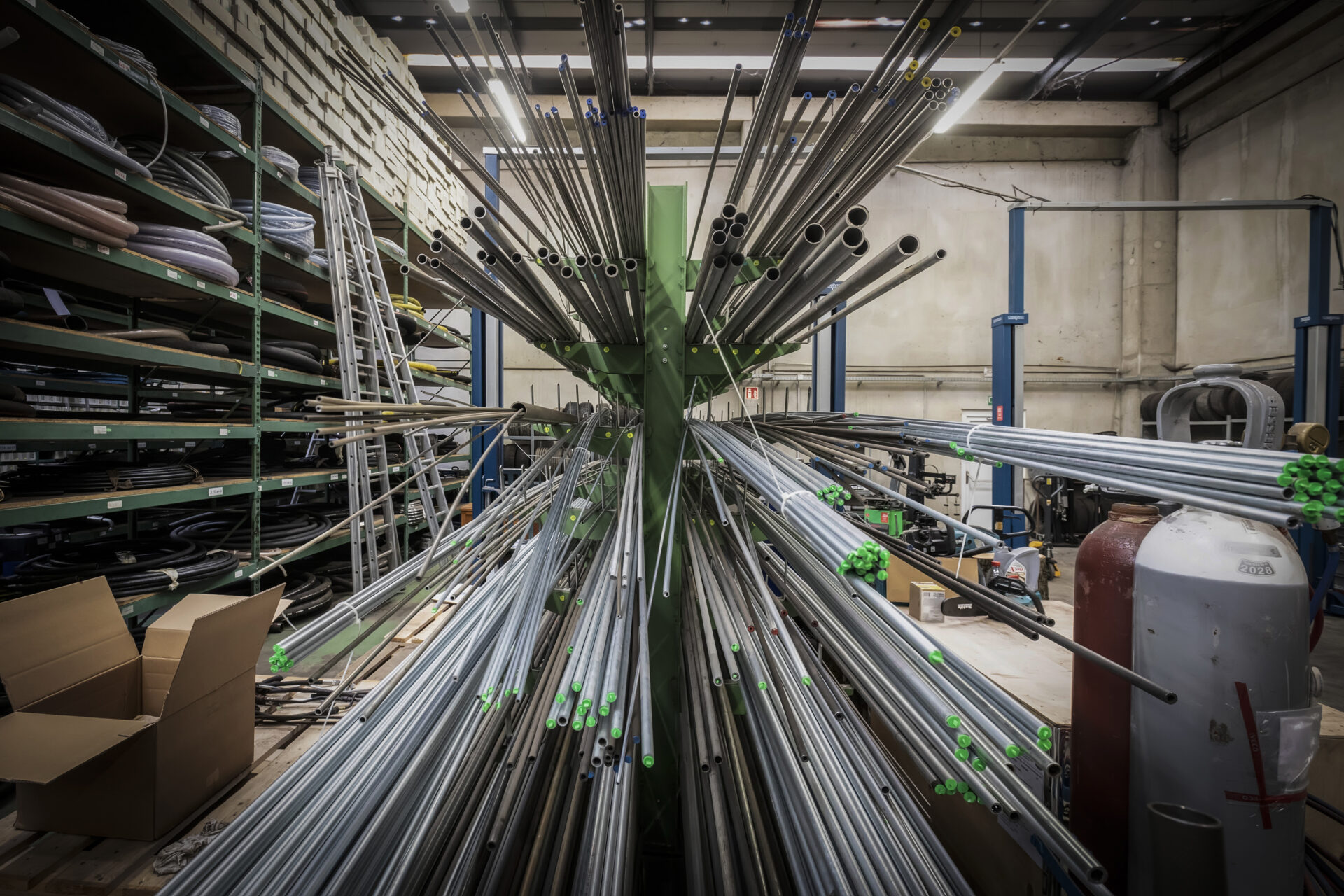 Fondée il y a tout juste trente ans, l'entreprise Serviflex propose la fourniture de raccords, tubes et tuyaux hydrauliques pour les industriels et des services (crédit: Laurent Antonelli/ Agence Blitz)