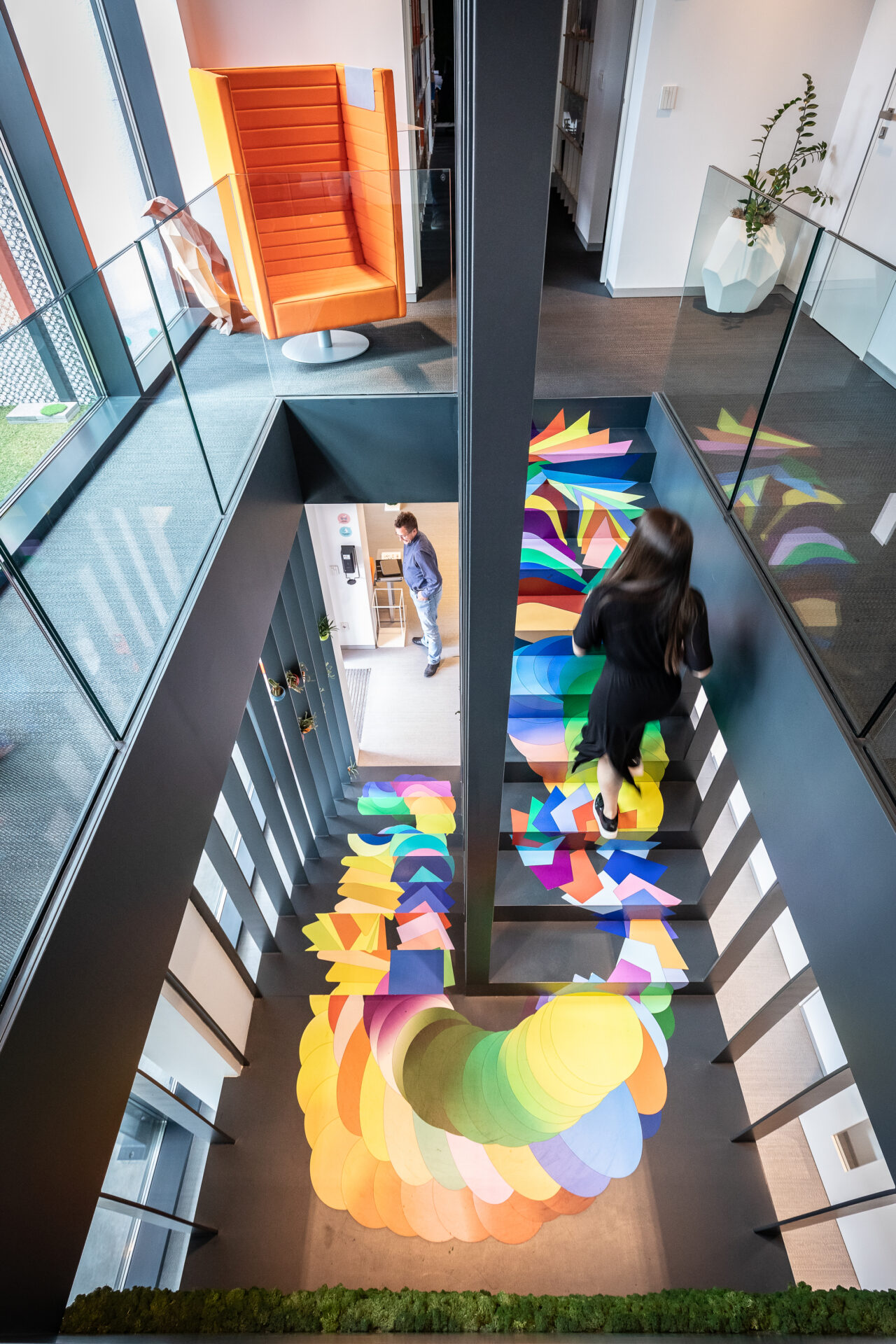 Depuis vingt ans, Alleva Enzio
Architectes a considérablement étoffé sa gamme de services
afin de proposer des prestations complètes, de la conception
architecturale à l’aménagement d’espaces intérieurs et extérieurs (crédit: Alleva Enzio Architecture)