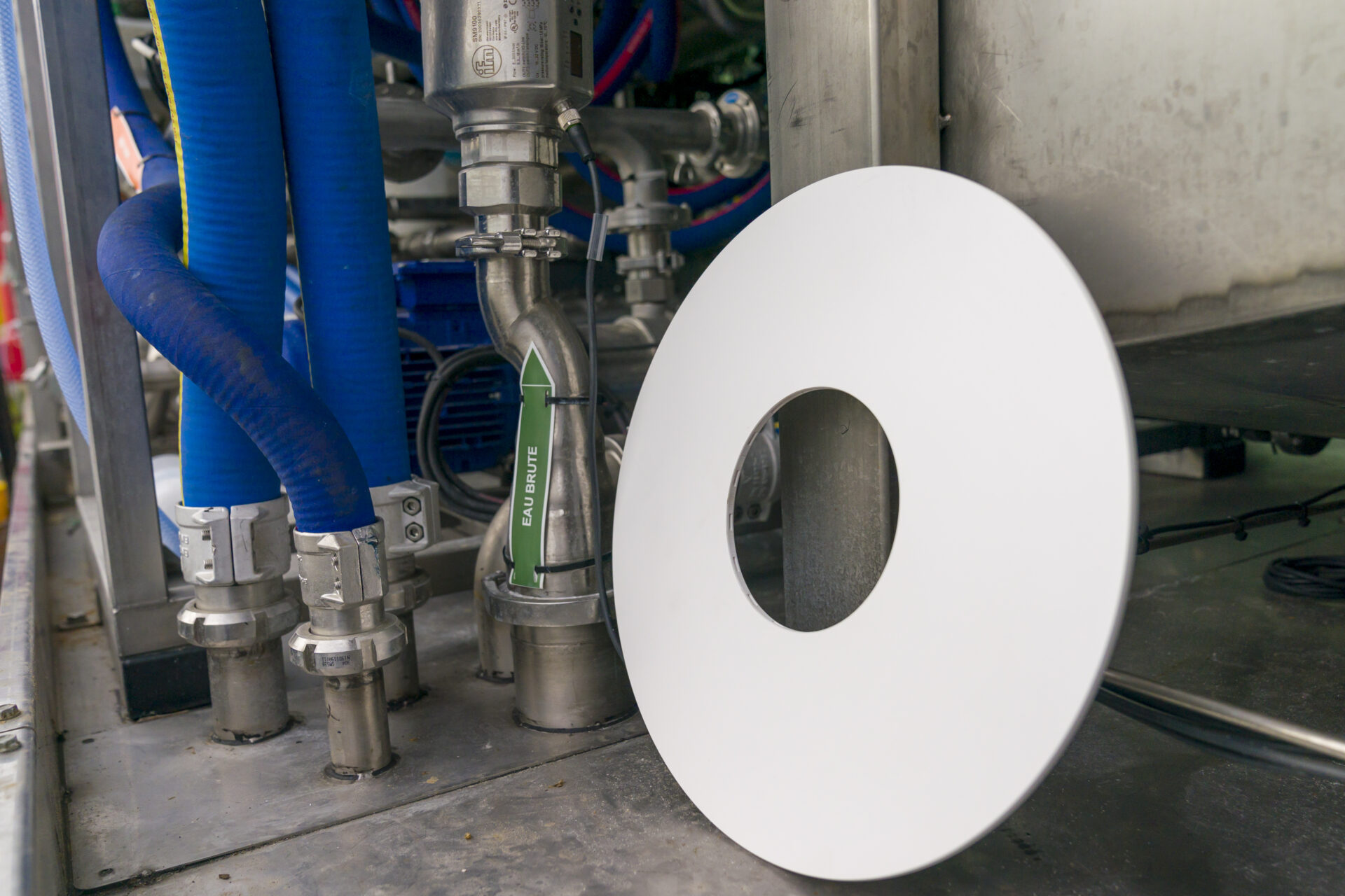 Le système de filtration ne fait pas appel à la chimie. Il repose sur des filtres en céramique
dynamique ayant une porosité en taille Nano et retient donc les plus petites particules d’impuretés (crédit: Emmanuel Claude/ Focalize)