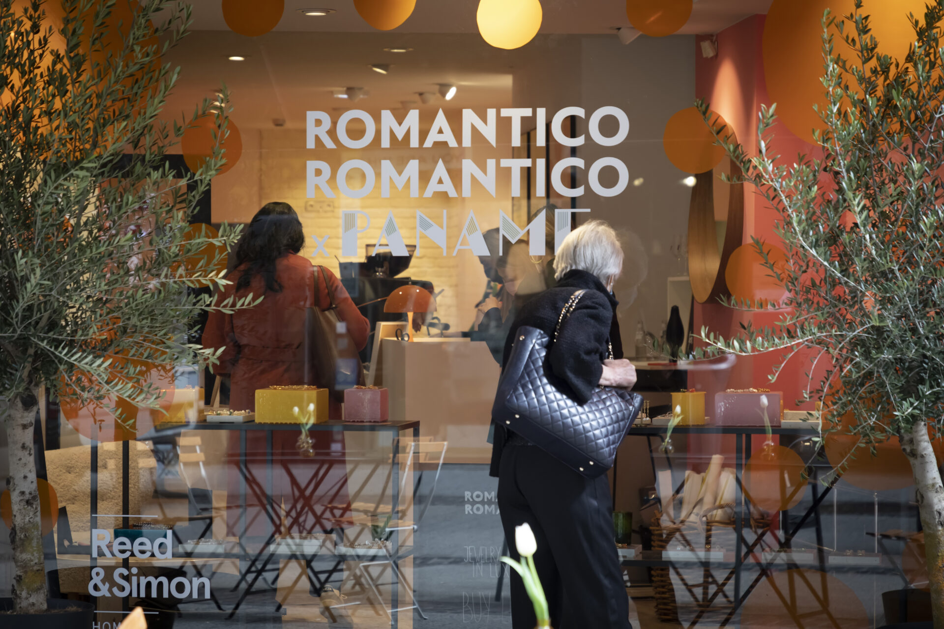 Romantico RomanticoStudios incarne l'esprit du Luxembourg et la joie de vivre de sa fondatrice. Les collections sont comme un collage de diverses influences et inspirations stylistiques, linguistiques et culturelles (crédit: Laurent Antonelli/ Agence Blitz)