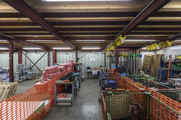 Créé il y a 50 ans, SOCOM est le spécialiste du génie électrique, mécanique et de la tuyauterie industrielle. La société conçoit, installe et assure la maintenance de systèmes ou sous-systèmes dans ces secteurs. Elle est aujourd’hui leader au Luxembourg (crédit: Laurent Antonelli/ Agence Blitz)