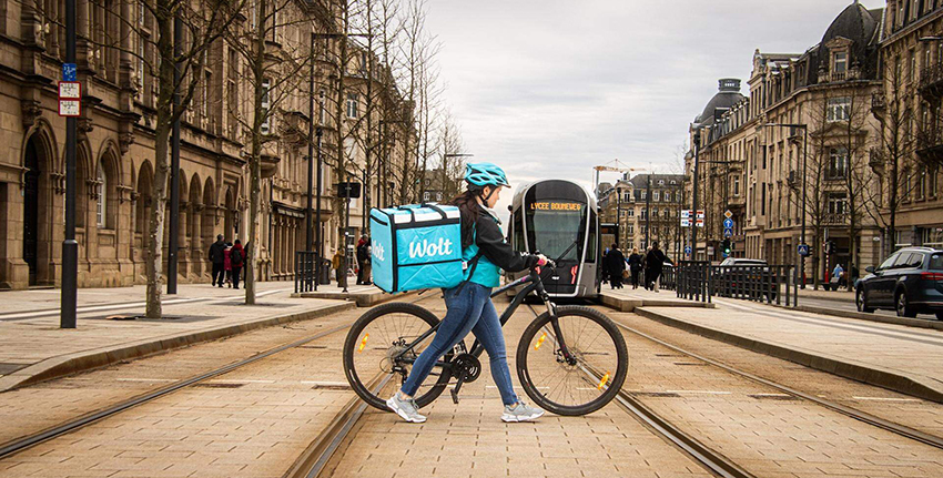 Wolt partners with the European Transport Safety Council to help make city streets safer for couriers, cyclists and pedestrians