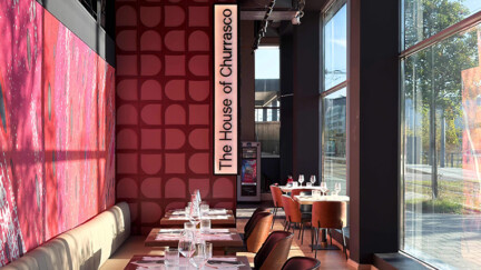 The famous “Frango da Guia” (Chicken Piri-Piri) from Alagarve has arrived in Luxembourg — By Mansogroup Salle de restaurant
