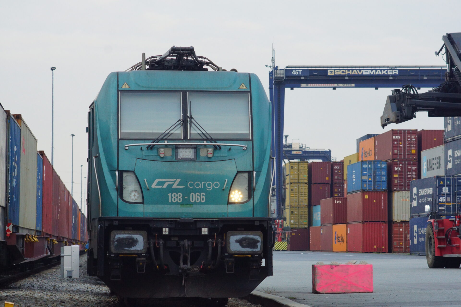 CFL cargo charge plus de 210 trains par semaine, avec des destinations variées partout en Europe. (crédit : CFL cargo)